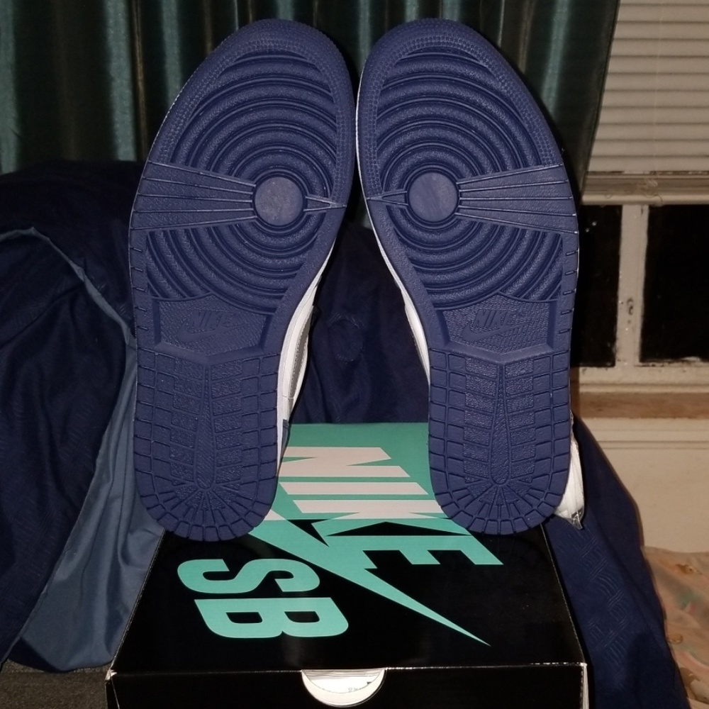 NIKE SB AIR JORDAN 1 LOW QS - Picture 6 of 7